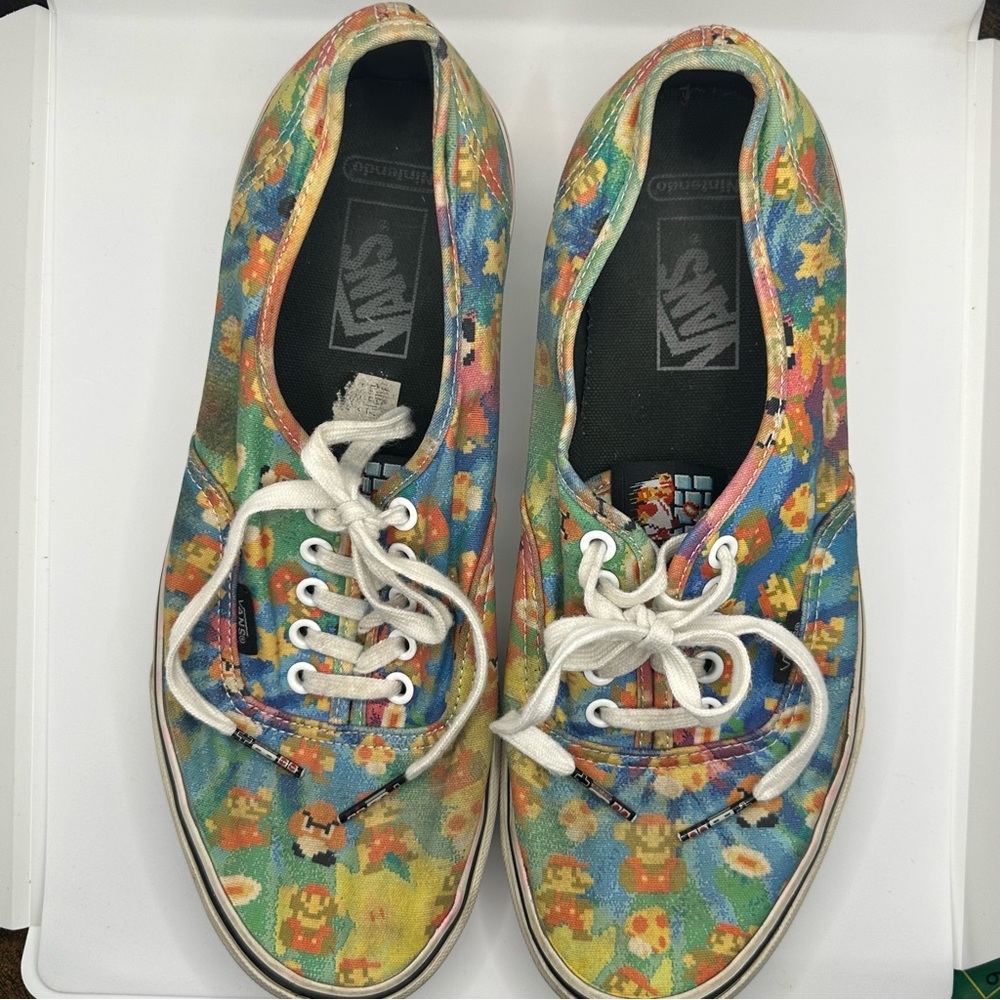 Vans RARE Nintendo Super Mario Bros - Picture 3 of 5
